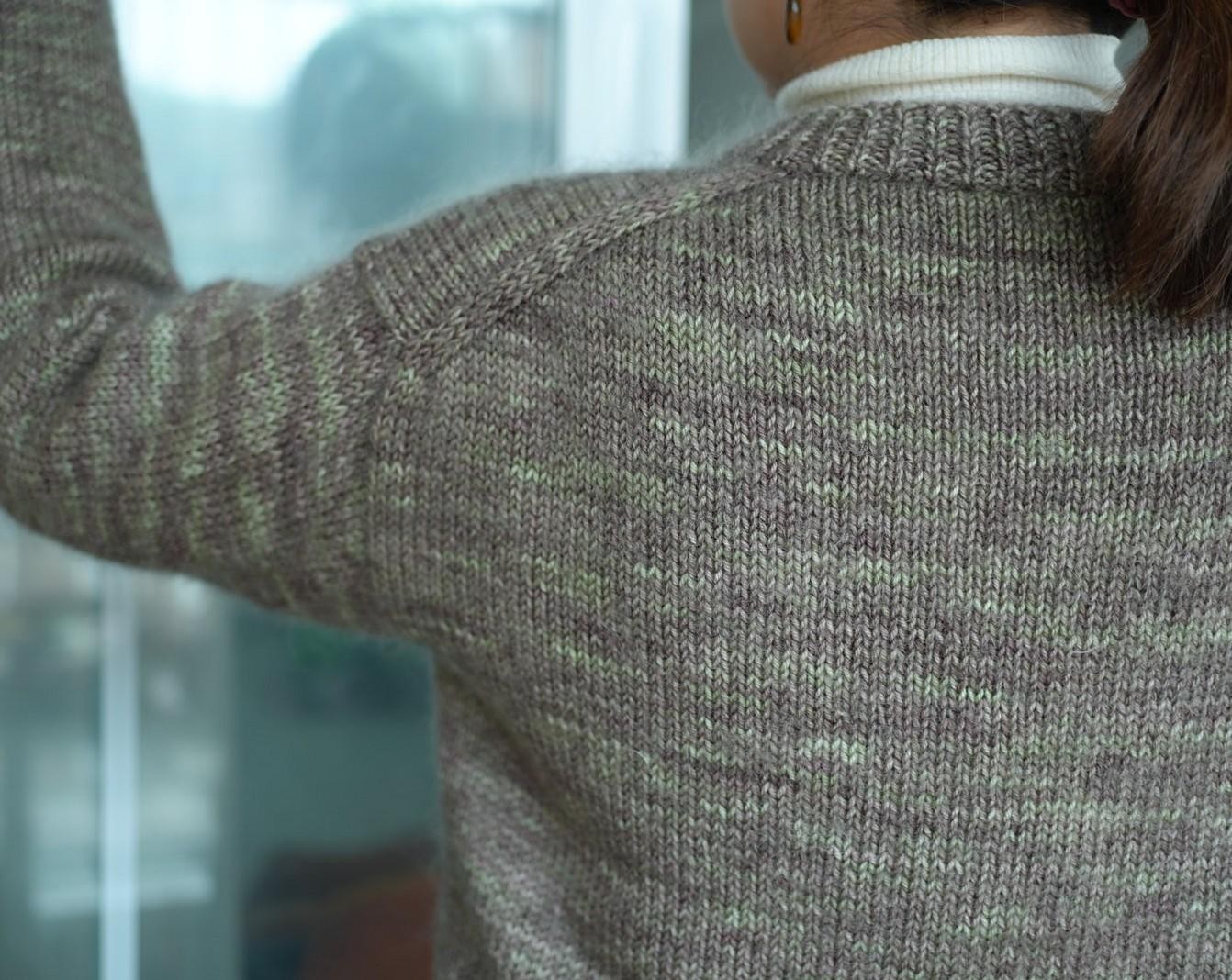 Модный кардиган спицами