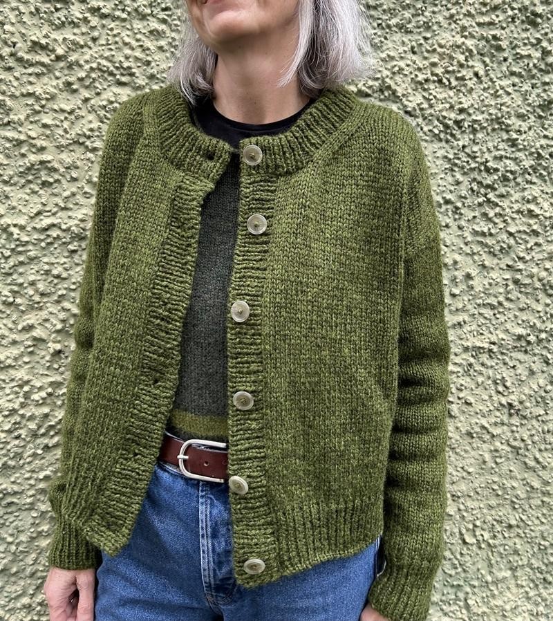 Модный кардиган спицами