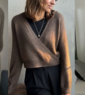 Женский пуловер спицами с описанием вязания сверху