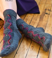 Красивые вязаные носки спицами