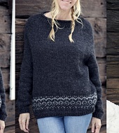 Пуловер, связанный спицами регланом в разных направлениях