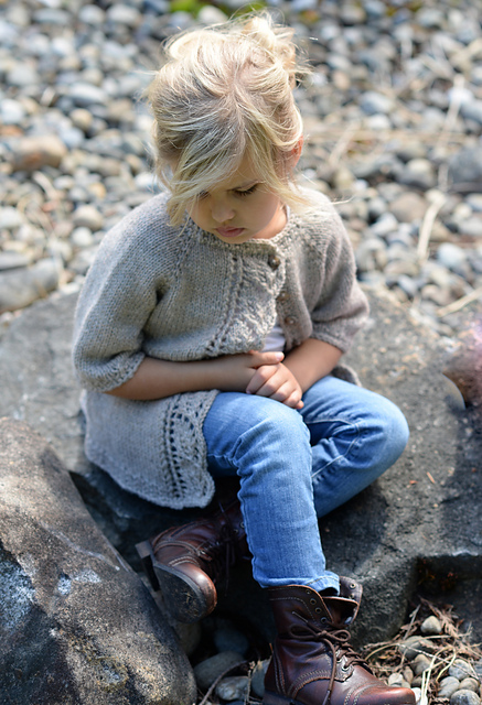 Cove_Cardigan_by_Heidi_May