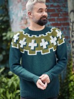 Вязаный пуловер с плюсиками на кокетке