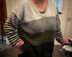 Вязаный оверсайз пуловер