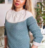 Вязаный крючком пуловер с текстурной кокеткой