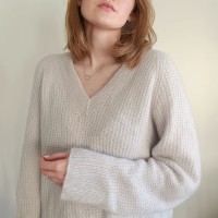 Стильный пуловер-реглан описание