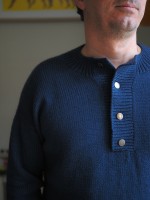 Пуловер-поло спицами