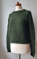 Пуловер реглан, вязаный текстурным узором