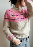 Красивый жаккардовый свитер спицами