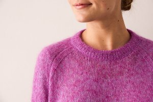 Пуловер реглан без швов