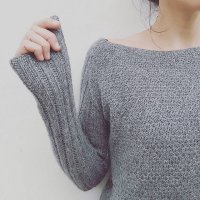 Мягкий удобный женский пуловер реглан