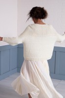 Стильный женский пуловер, который подойдет для любой фигуры
