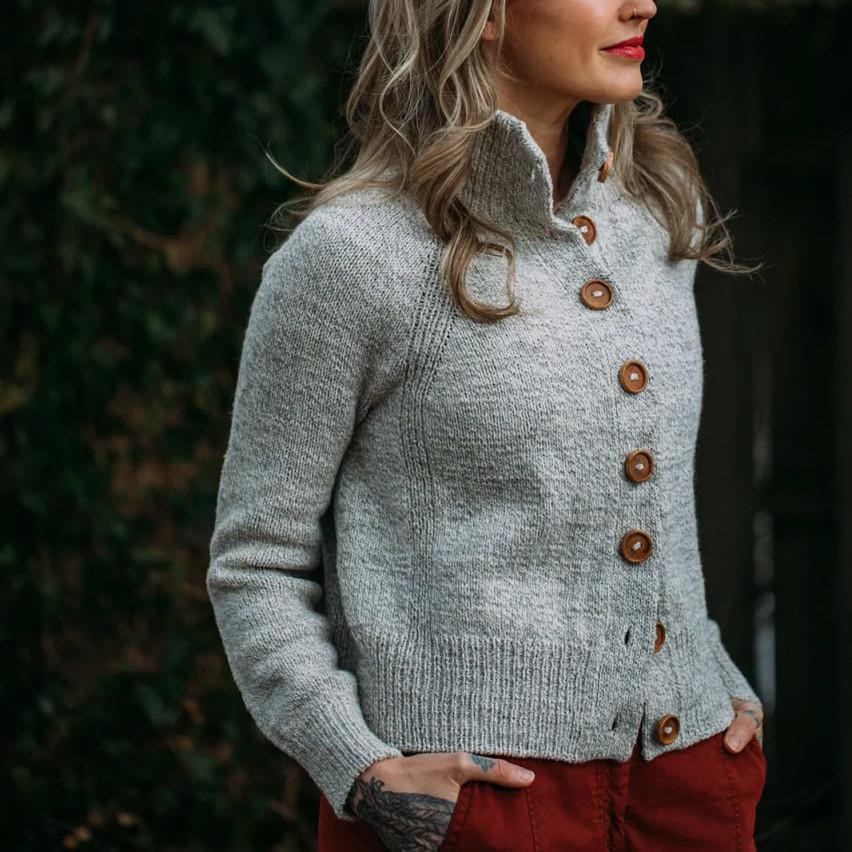 Вязаный спицами кардиган реглан DRK Everyday Cardi