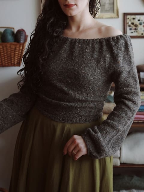 Вязаная блуза спицами