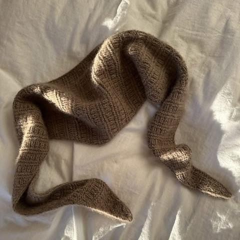 Вязаный бактус спицами