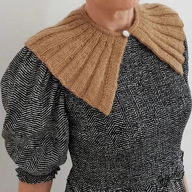 Вязаный воротничок спицами