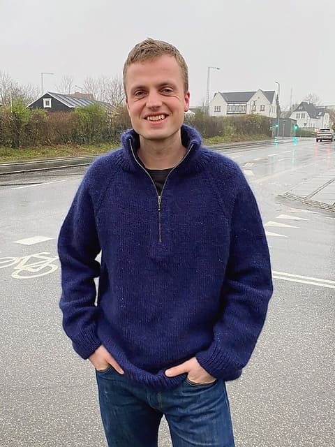 Мужской свитер спицами