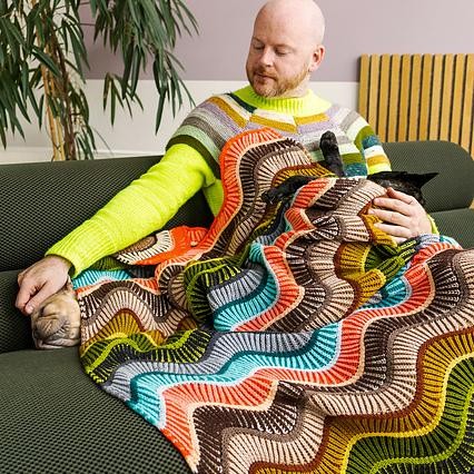 Вязаный спицами плед Brioripple Blanket двухцветной резинкой бриошь 