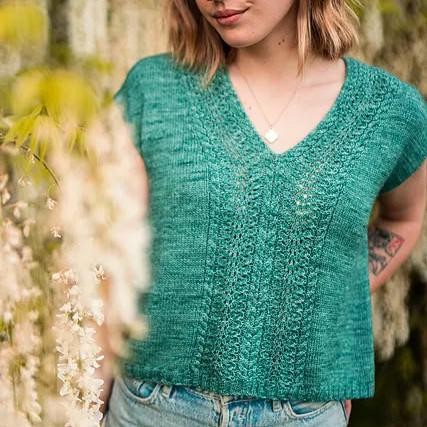 Вязаный летний топ с ажурной панелью Soft Current Tee