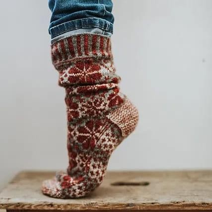 Жаккардовые носки спицами