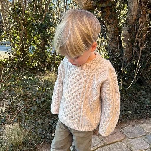 Детский пуловер с косами спицами сверху Dagmar Sweater Junior