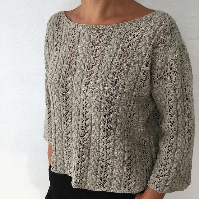 Ажурный пуловер с косами вязаный спицами Driftwood 