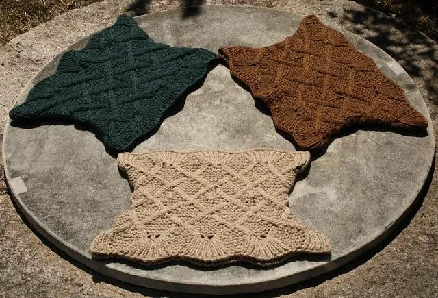 Вязаный снуд спицами