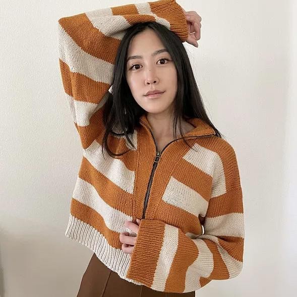 Вязаный спицами полосатый свитер на молнии Zipper Sweater