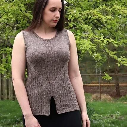 Вязаный спицами приталенный топ Wedgewood Vest