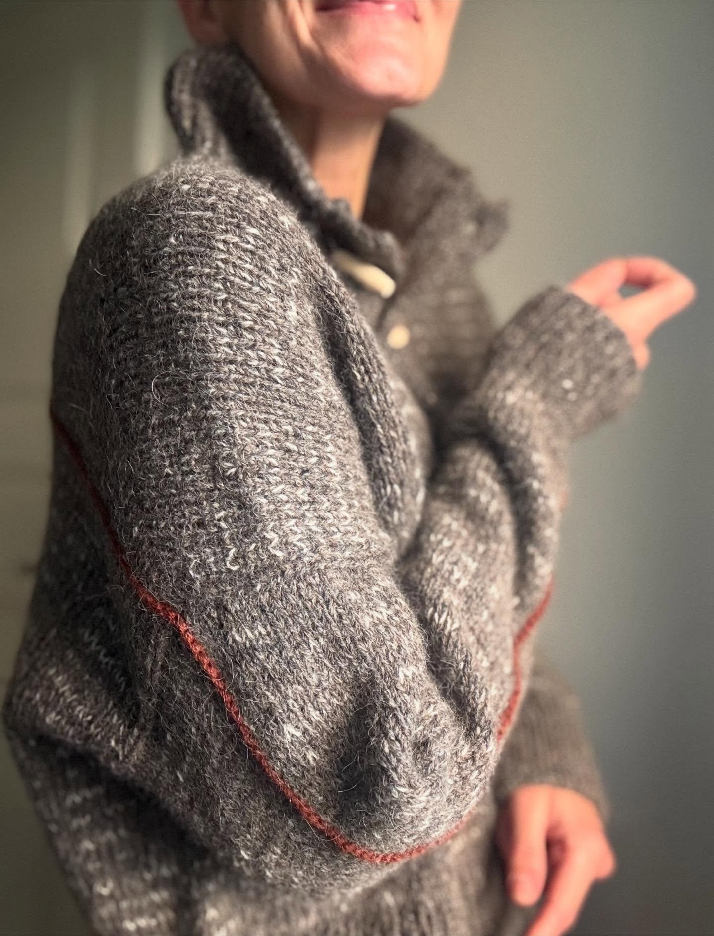 Теплый жакет спицами