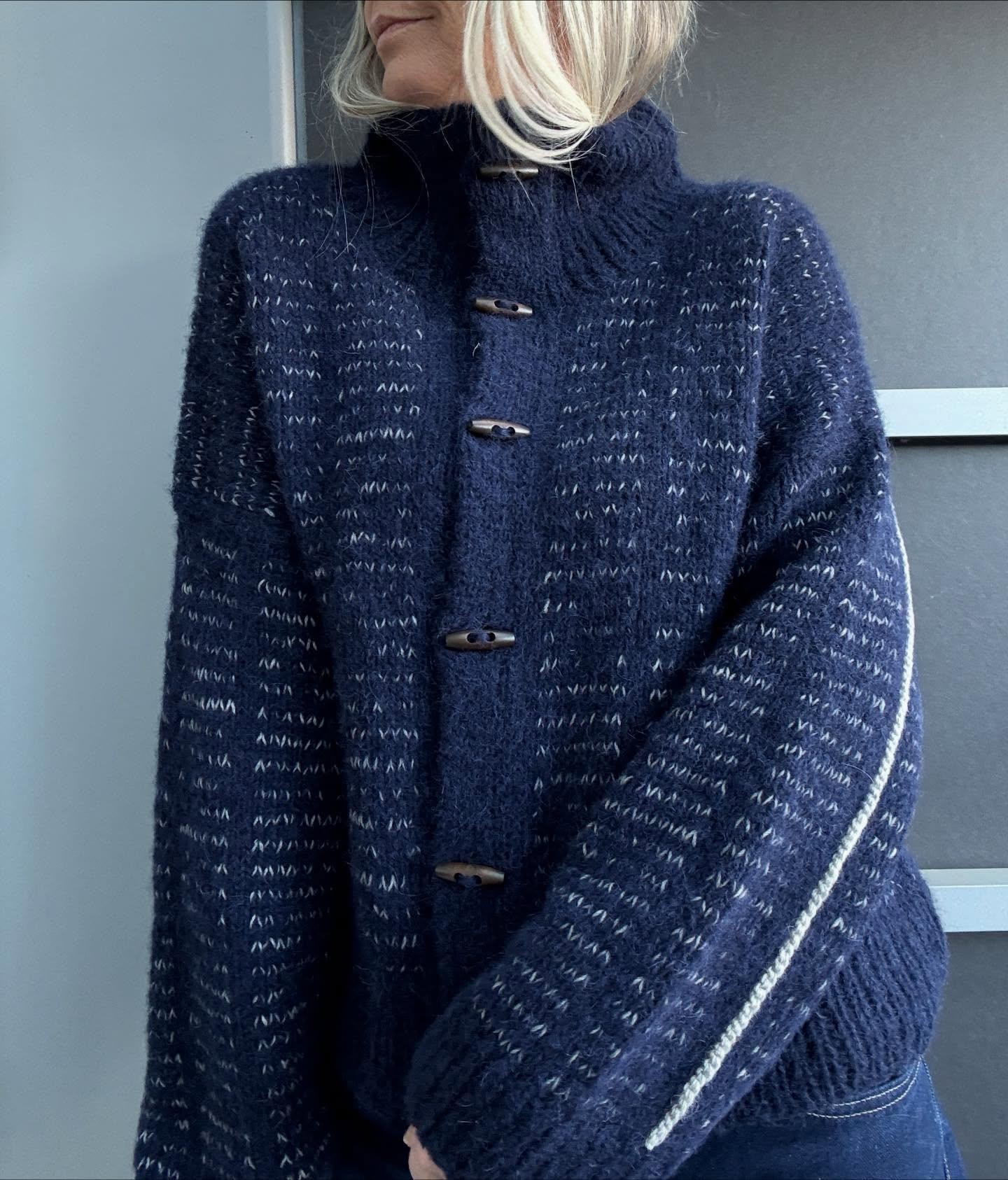 Теплый жакет спицами