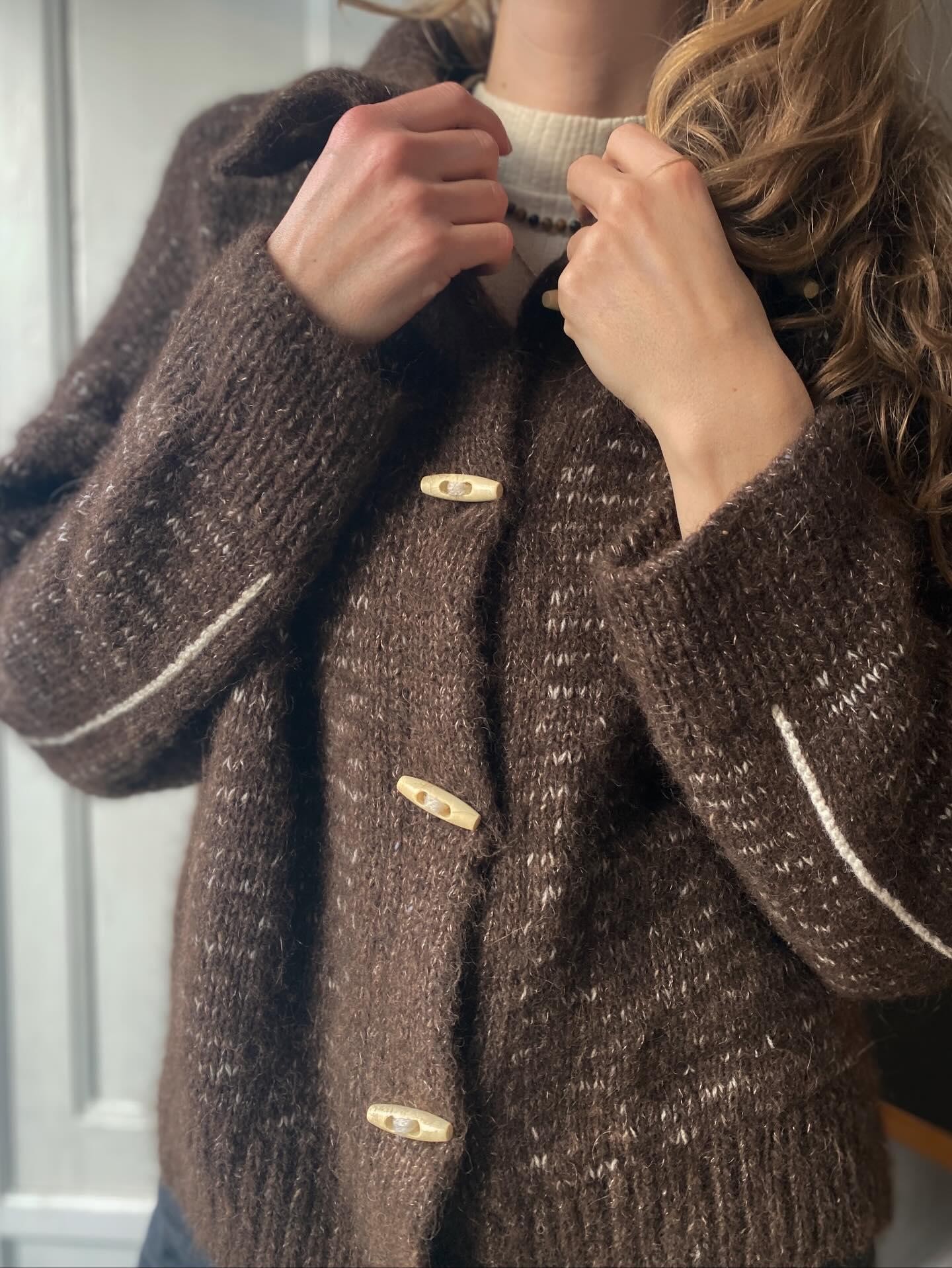 Теплый жакет спицами