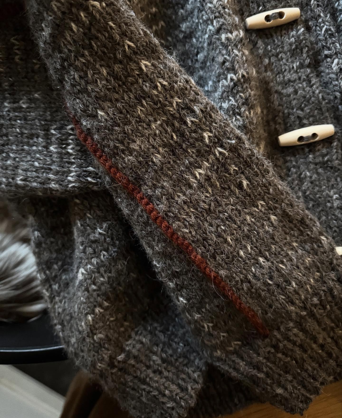 Теплый жакет спицами