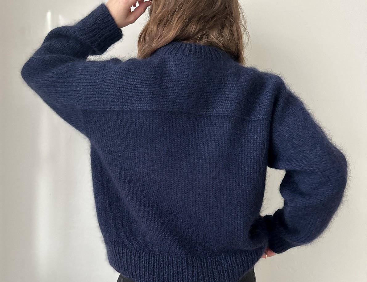 Стильный кардиган спицами