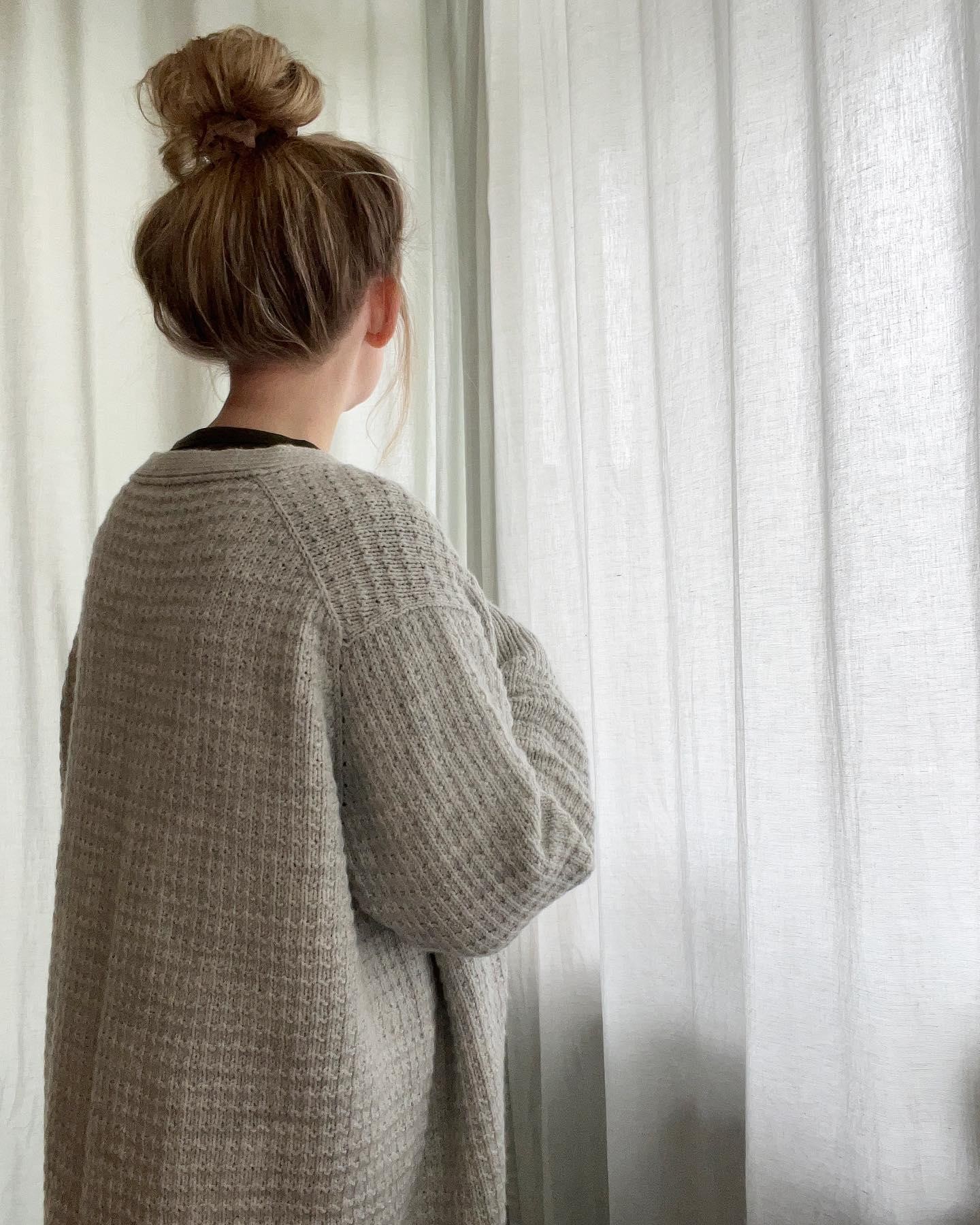 Модный кардиган спицами