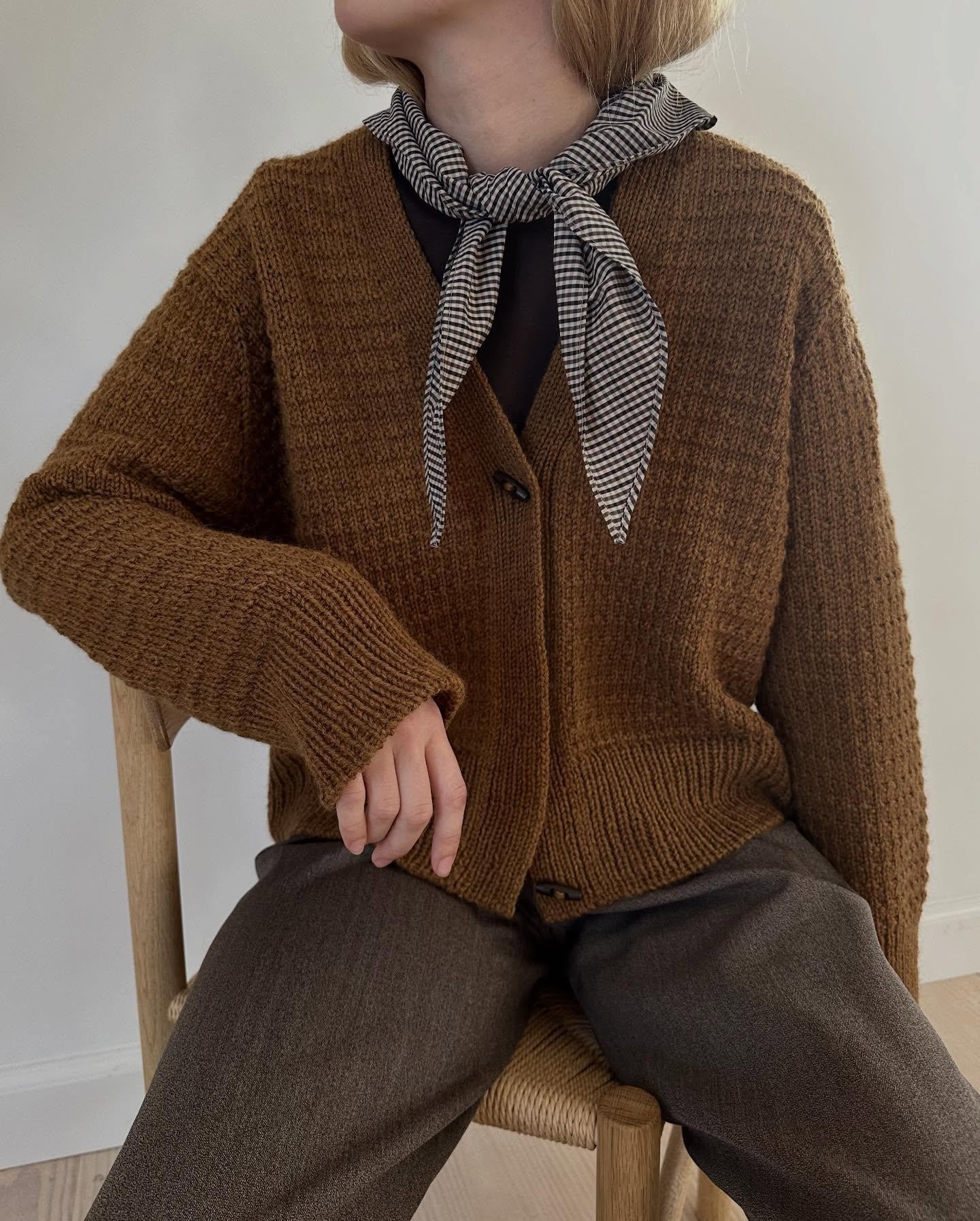 Модный кардиган спицами