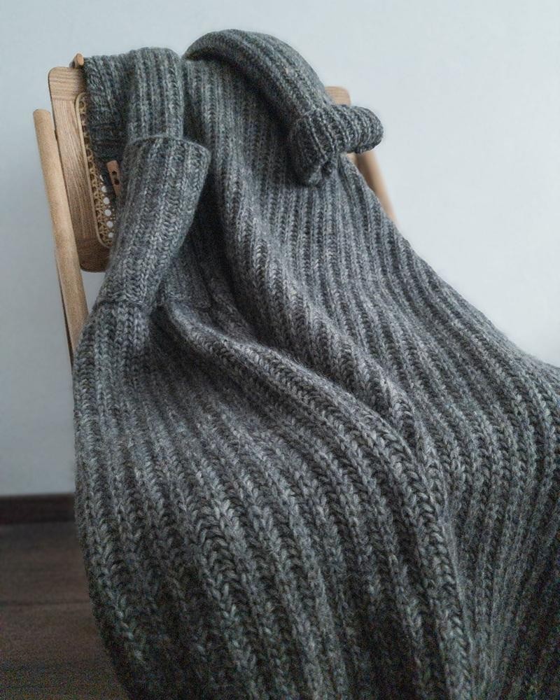 Длинный кардиган спицами