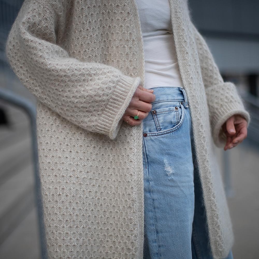 Кардиган с японским плечом