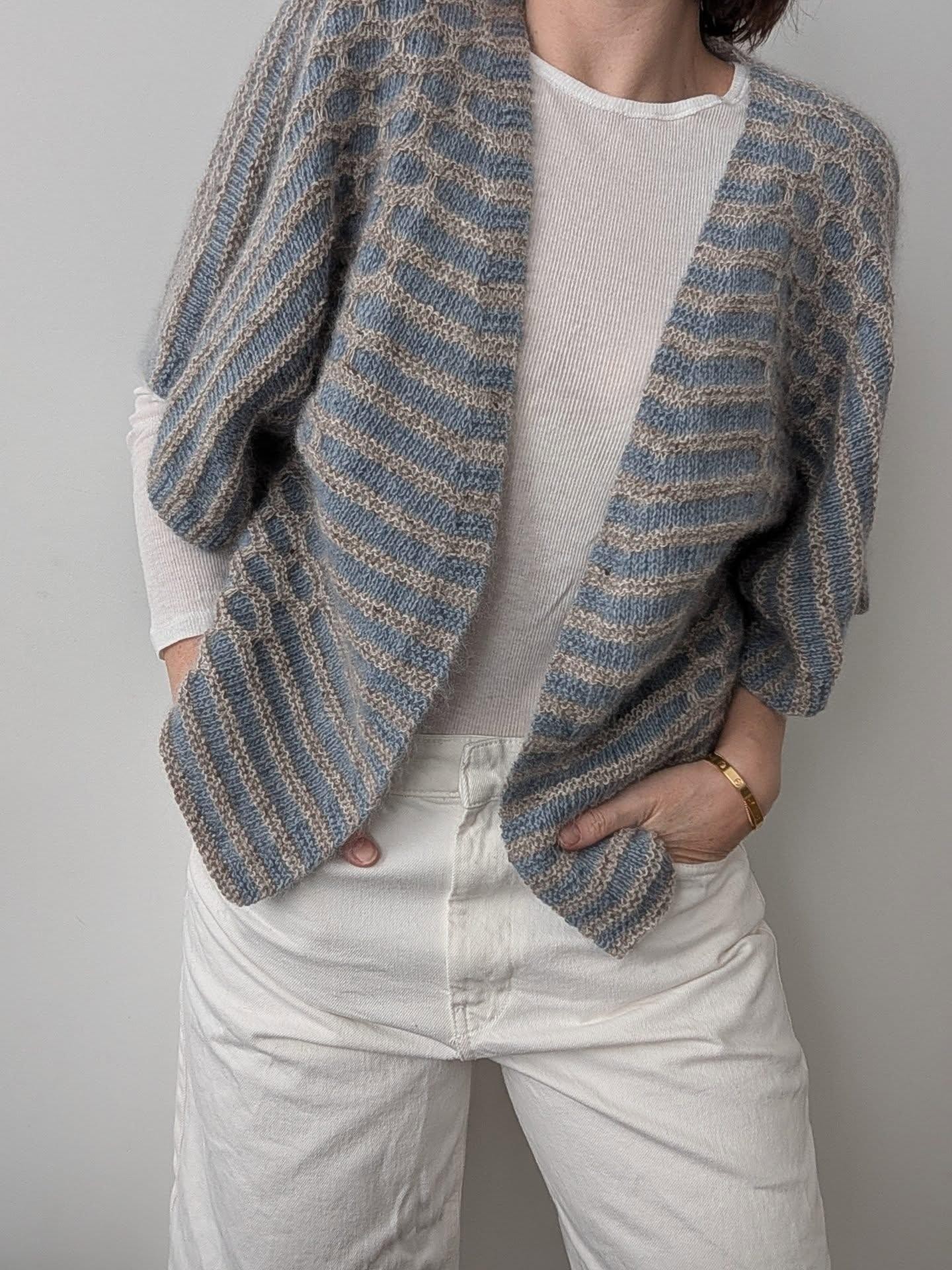 Эффектный жакет спицами