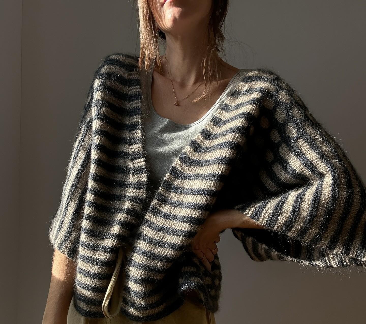 Эффектный жакет спицами