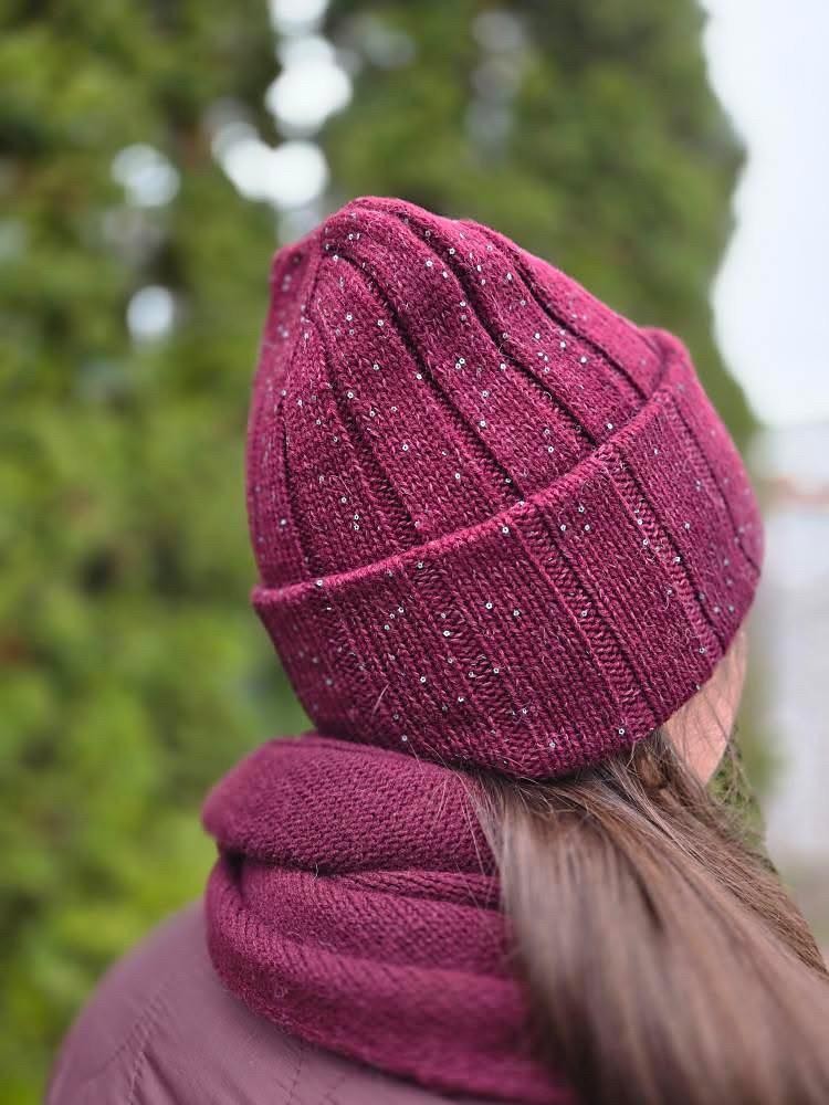 Кашемировая шапка спицами