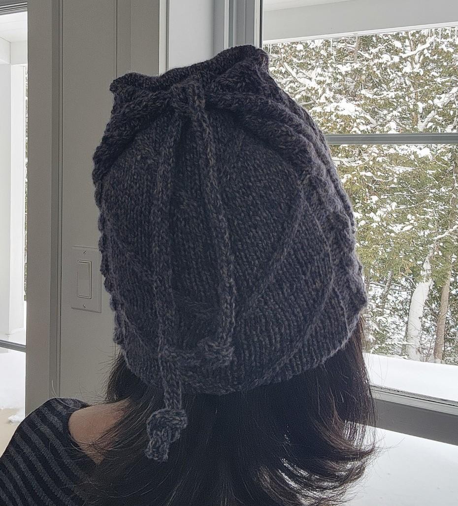 Кашемировая шапка спицами