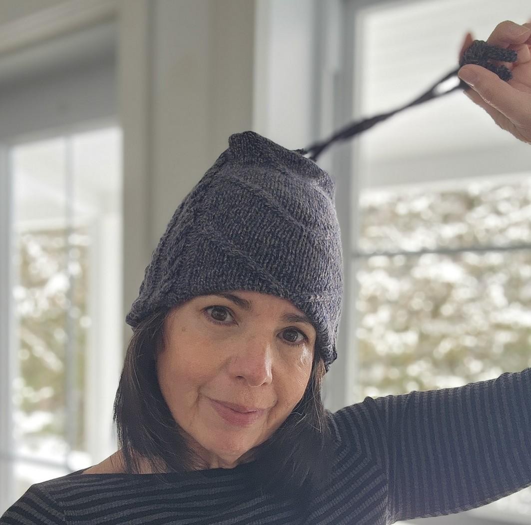 Кашемировая шапка спицами