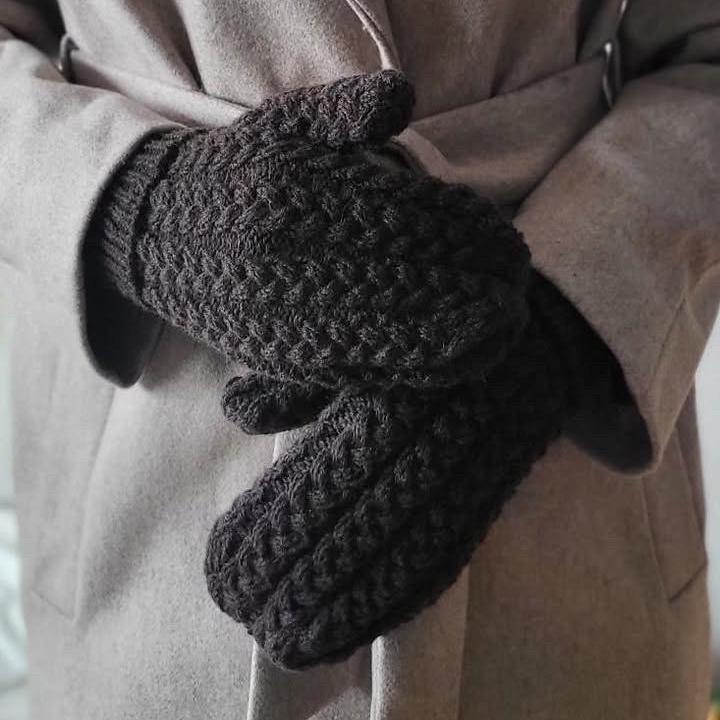 Красивые варежки спицами