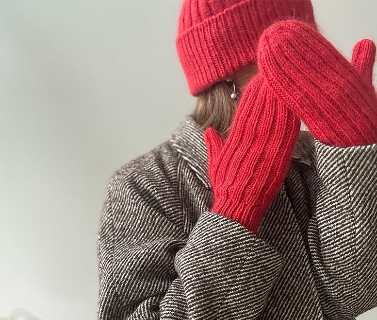 Теплые варежки спицами