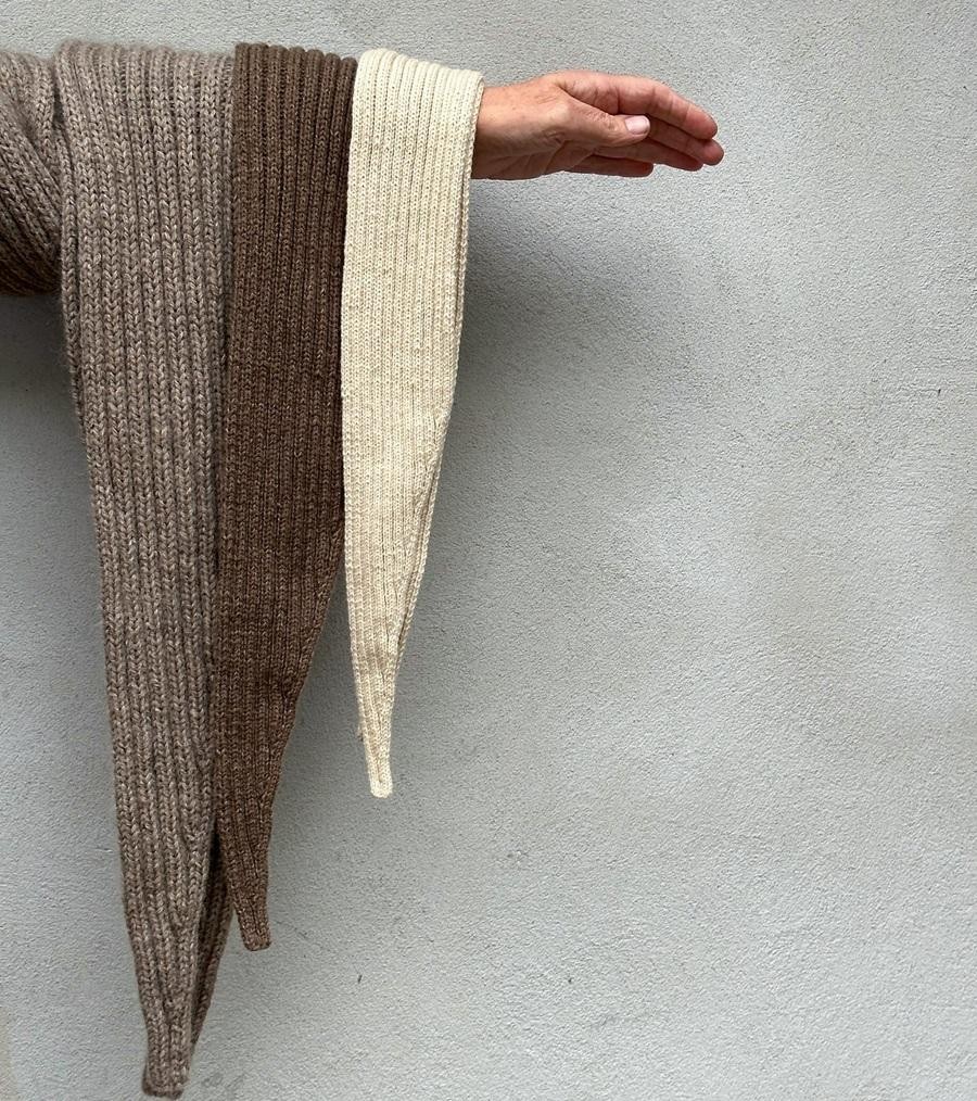 Стильный шарф спицами