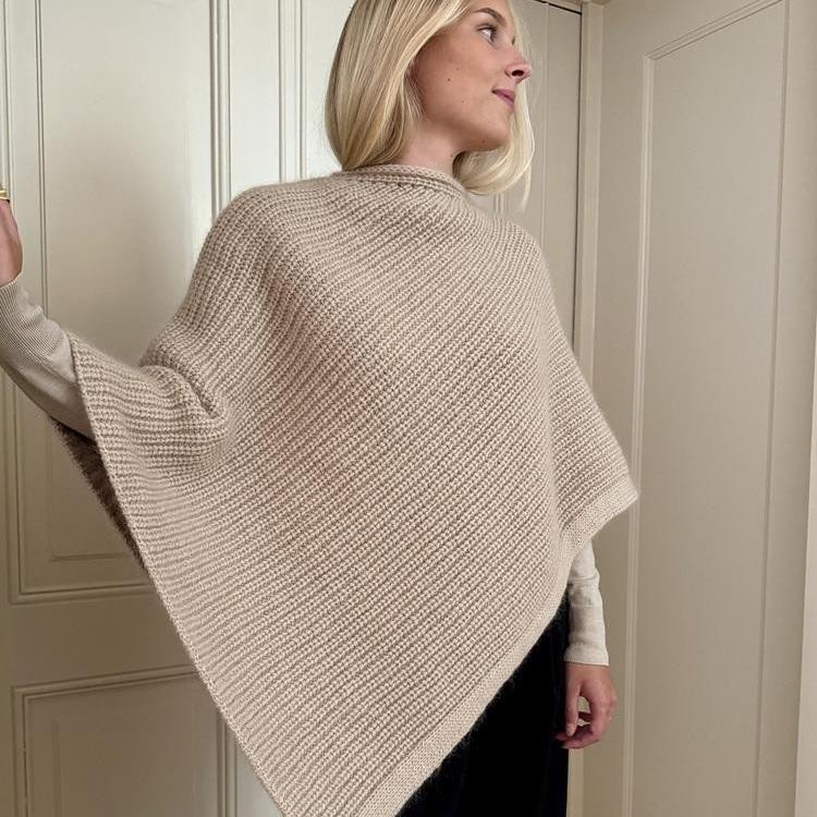 Вязаное спицами элегантное пончо полупатентной резинкой My Flow Poncho