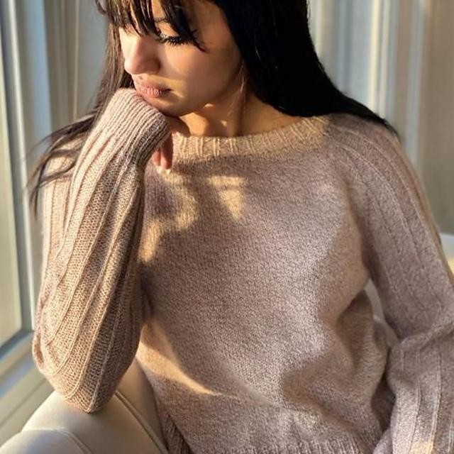 Красивый пуловер спицами