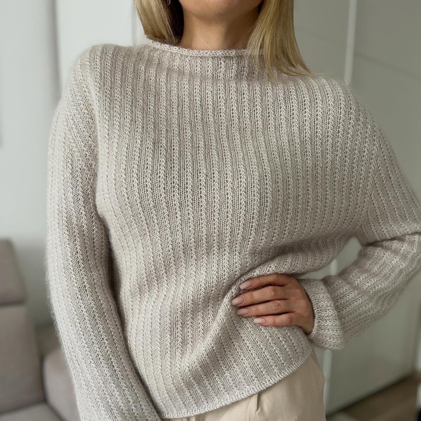 Элегантный текстурный пуловер Fine Cables Sweater, вязаный спицами сверху