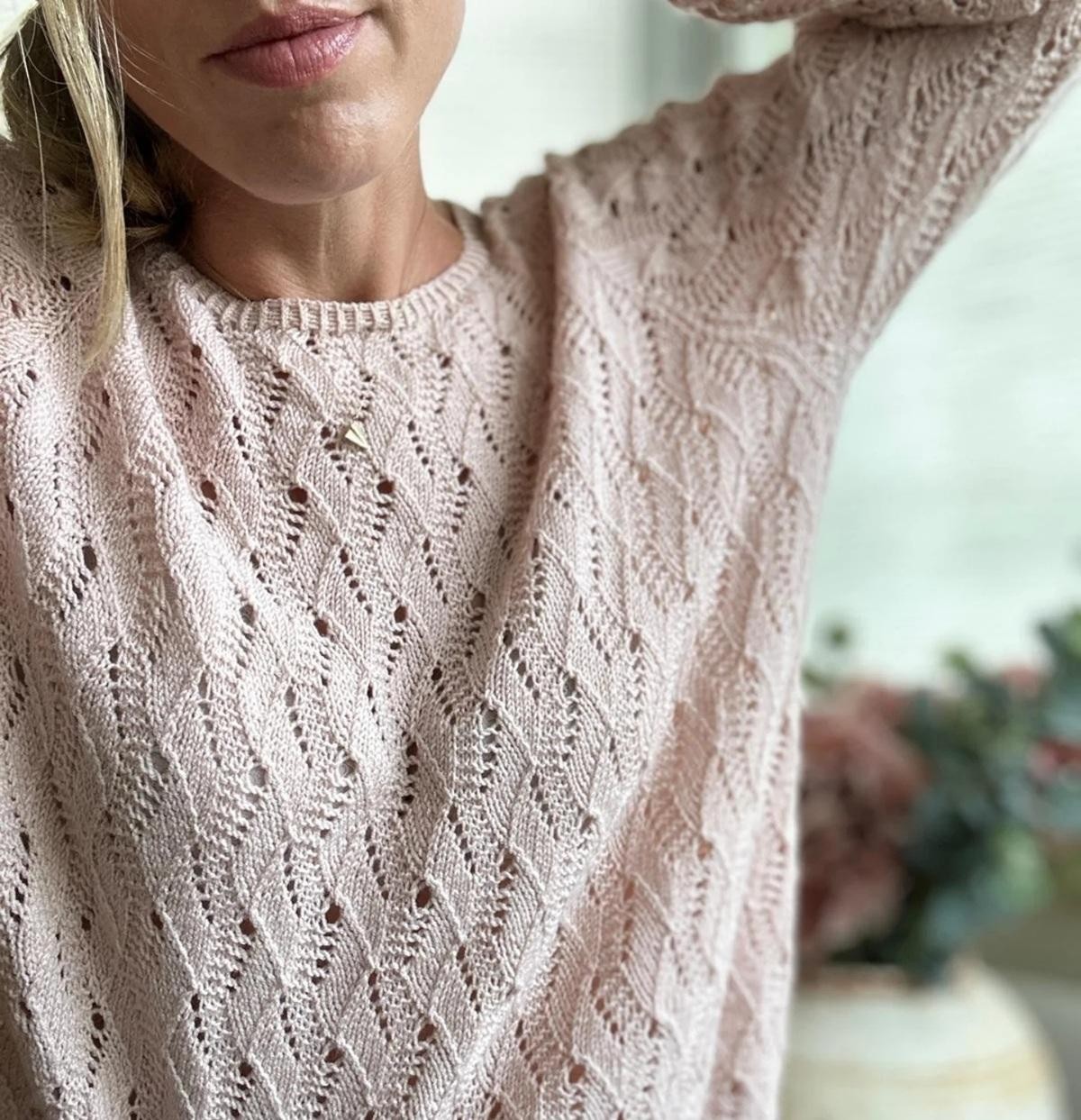 Элегантная блуза спицами